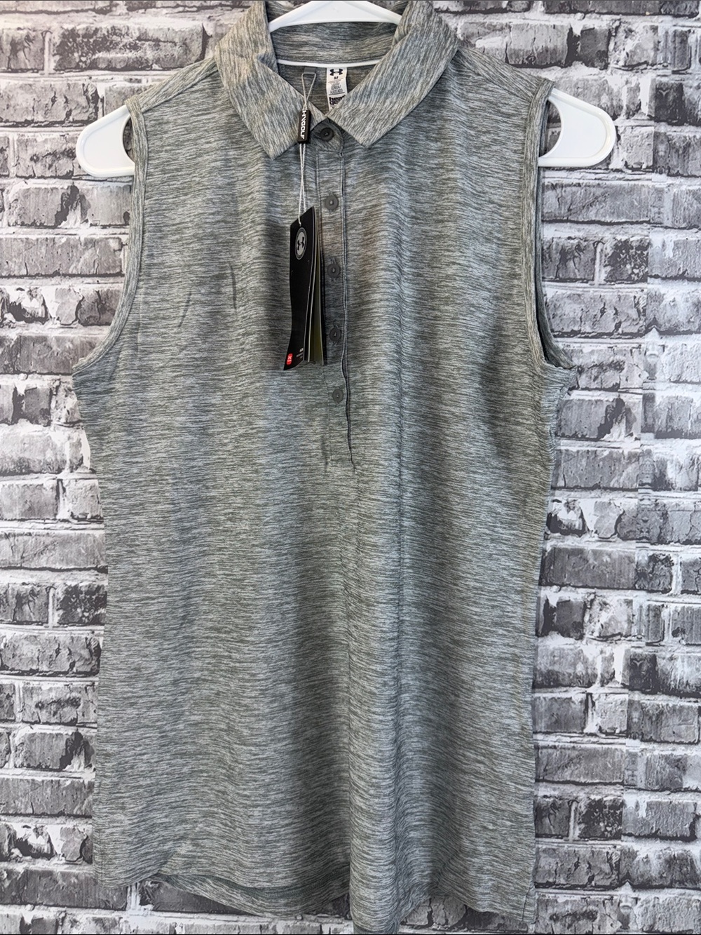 NWT Under Armour Women's Gray Heather Sleeveless Button-Down Polo